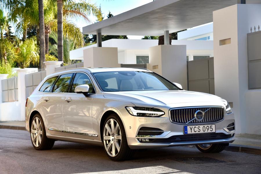  Volvo V90 D5 Inscription 2016 года  (фото 24 из 31)